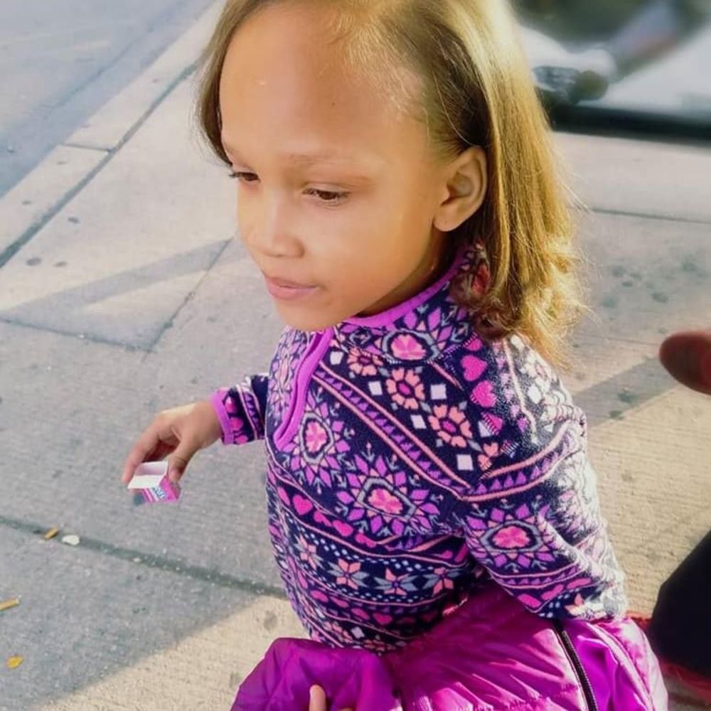 Meet your Posher, Sheila